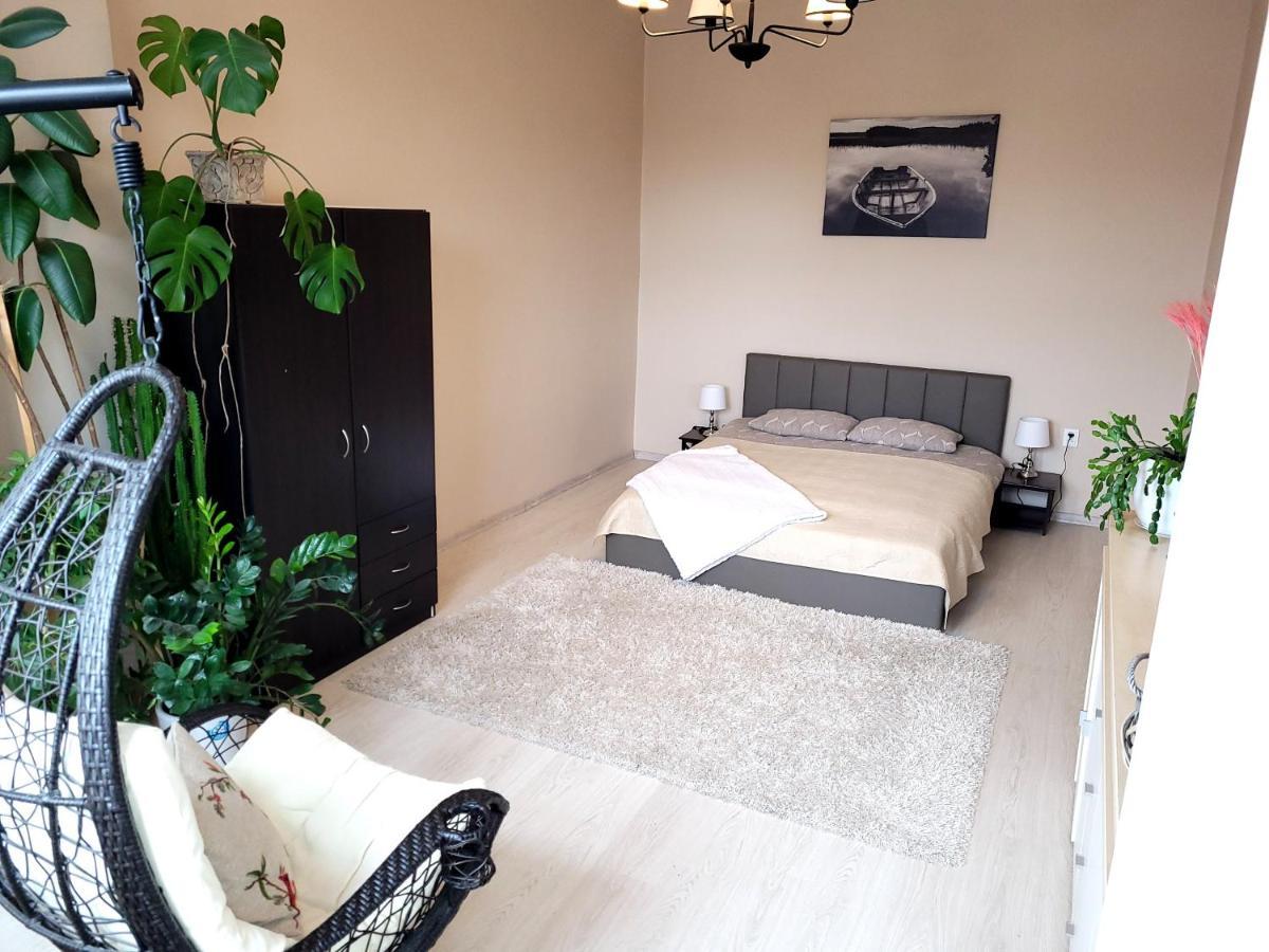 Cozy 2 Room Apartment In The Oldtown Of Klaipėda Exteriör bild