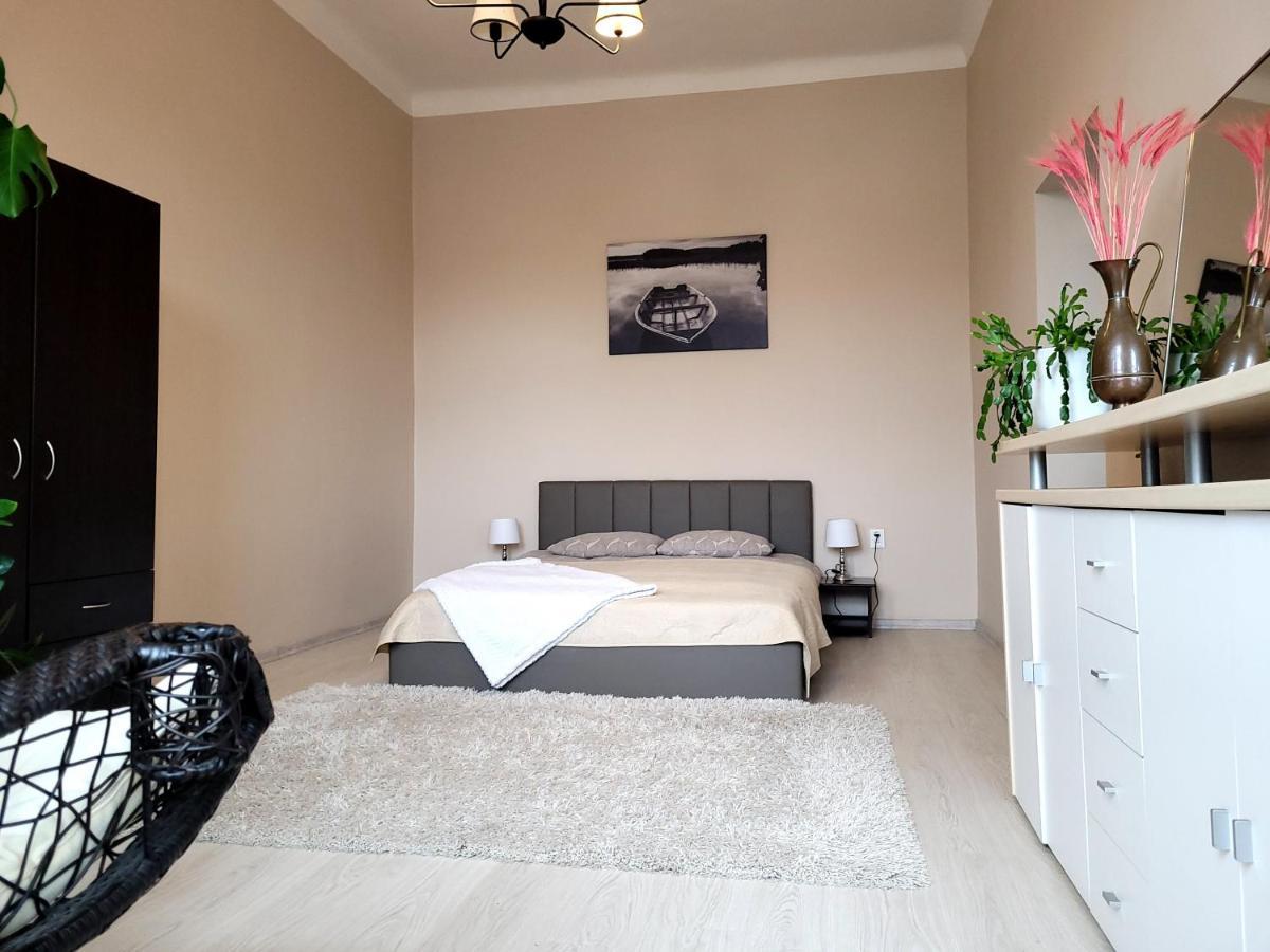 Cozy 2 Room Apartment In The Oldtown Of Klaipėda Exteriör bild