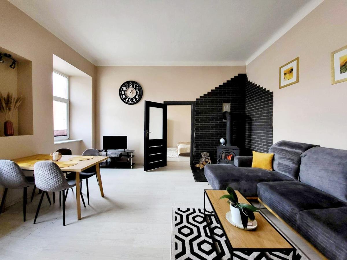 Cozy 2 Room Apartment In The Oldtown Of Klaipėda Exteriör bild