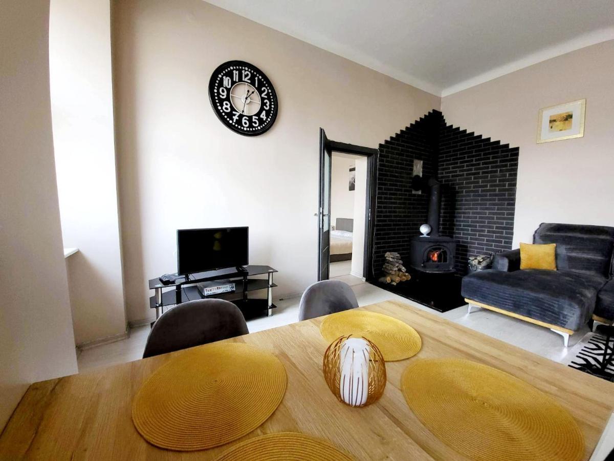 Cozy 2 Room Apartment In The Oldtown Of Klaipėda Exteriör bild